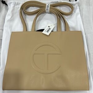 NEW w/ Tags - Cream Telfar Medium Shopping Bag